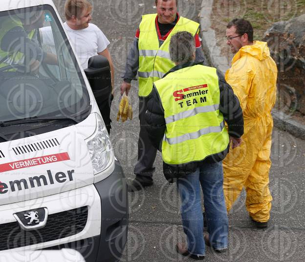 Fluechlingstragoedie an der Grenze in Strass-Spielfeld