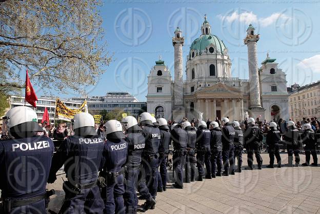 PEGIDA Demo und Gegendemo NO PEGIDA