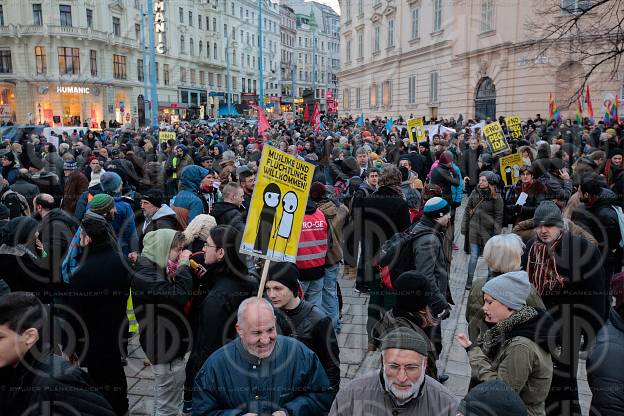 Pegida Demo und Gegendemo