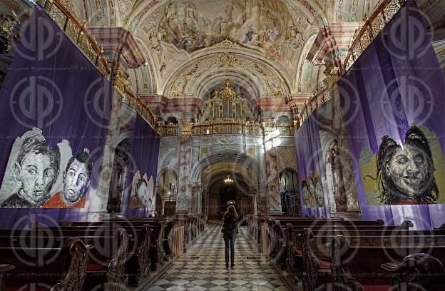 Ausstellung Verbo(r)gen im Stift Rein