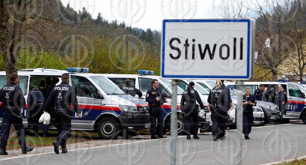 Fahndung nach Amok-Schuetzen in Stiwoll