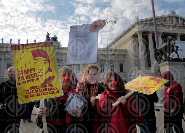 Protest gegen Vermummungsverbot