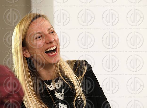 BMin. Juliane BOGNER-STRAUSS im steir. Presseclub