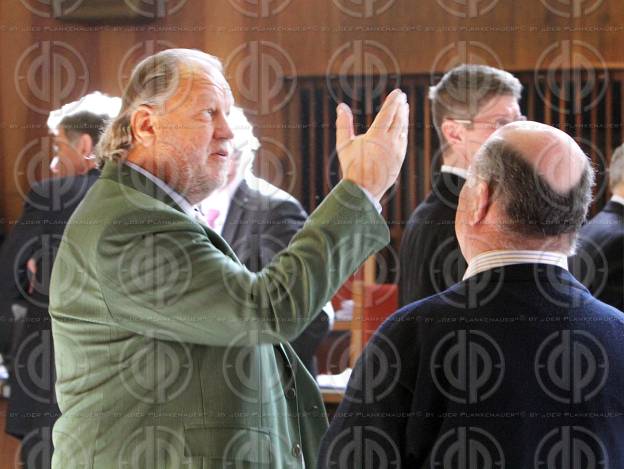 Strafverfahren gegen Hannes KARTNIG u.a.