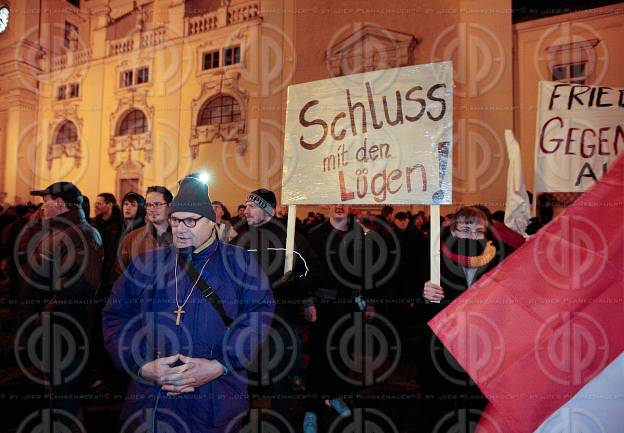 Pegida Demo und Gegendemo