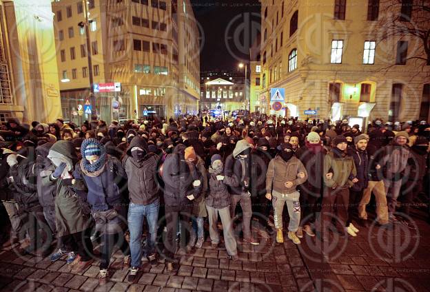 Pegida Demo und Gegendemo