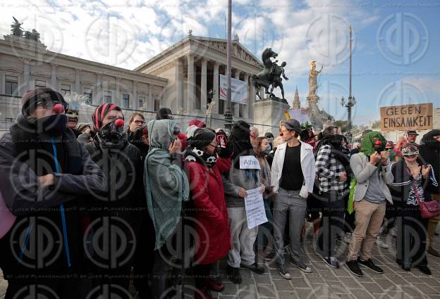 Protest gegen Vermummungsverbot