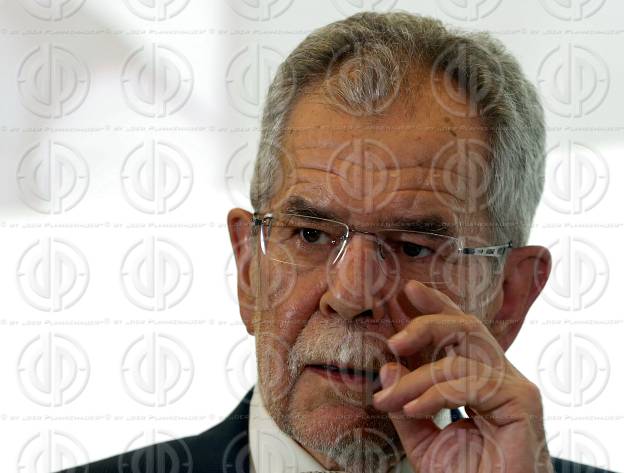 BP-Wahl 2016, Kandidat VAN DER BELLEN