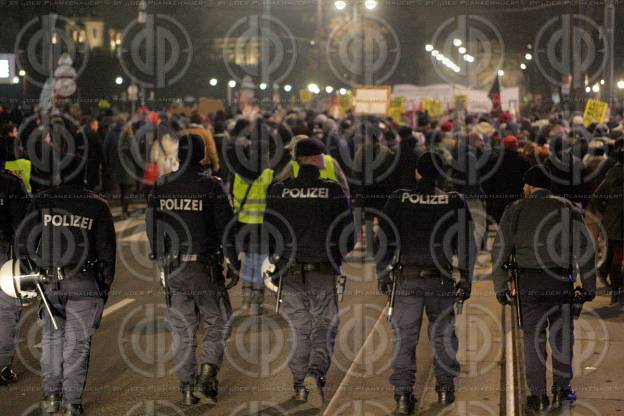 Demos gegen den Akadenikerball 2018