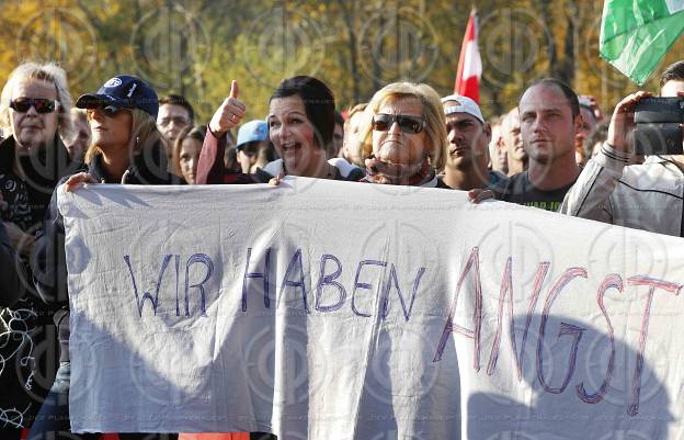 Demo gegen Fluechtlinge in Spielfeld