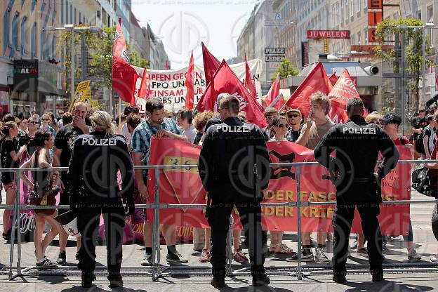 Protestdemo gegen den Identitaeren-Aufmarsch