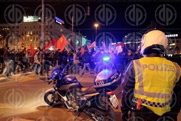 Demo gegen den Opernball 2017