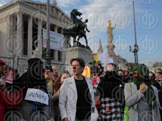 Protest gegen Vermummungsverbot