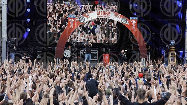 SK Sturm Cupsiegerfeier am Hauptplatz  am 01.05..2023