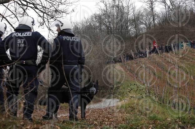 Antifa-Demo und Gegendemo in Spielfeld und Umgebung