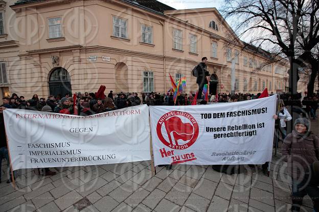 Pegida Demo und Gegendemo