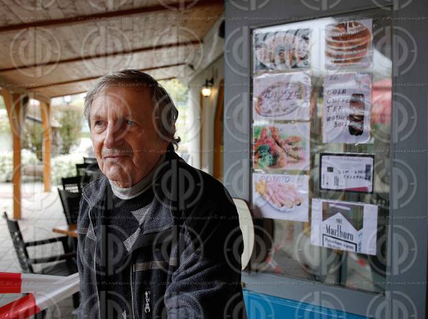 Fluechlingstragoedie an der Grenze in Strass-Spielfeld