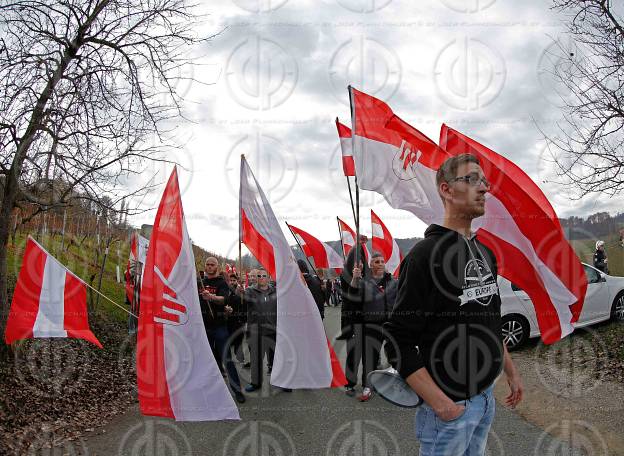 Antifa-Demo und Gegendemo in Spielfeld und Umgebung