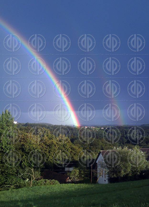 Regenbogen nach Gewitter