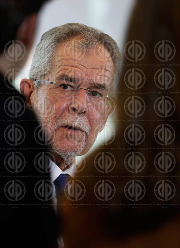 BP-Wahl 2016, Kandidat VAN DER BELLEN