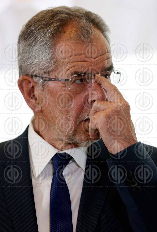 BP-Wahl 2016, Kandidat VAN DER BELLEN